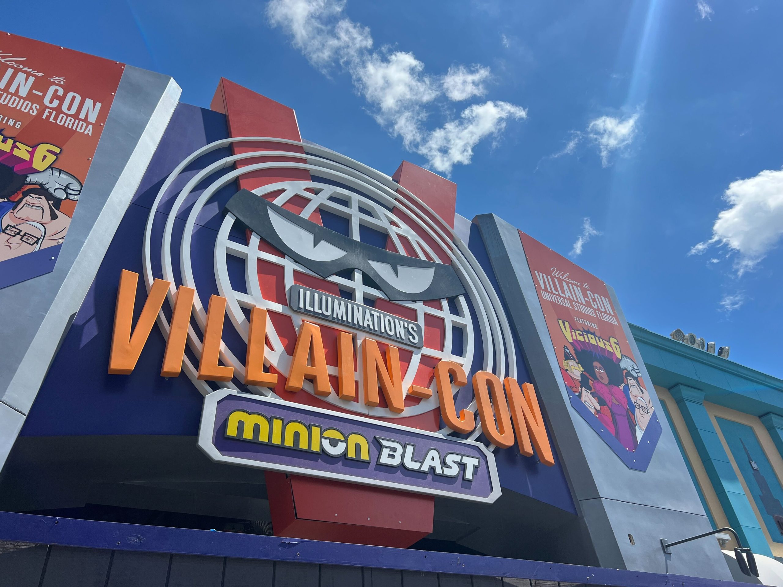 Update: New Signage Pops Up for Villain-Con Minion Blast! - Universal Parks  Blog