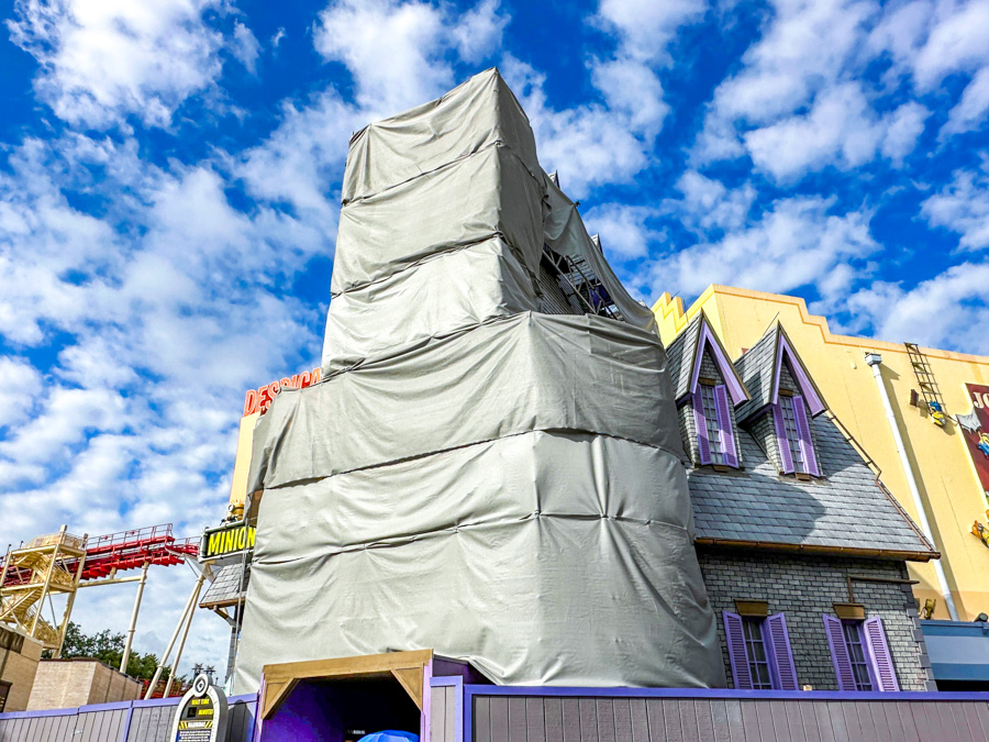 Universal Studios Florida Orlando Despicable Me Minion Mayhem Ride Construction Outside
