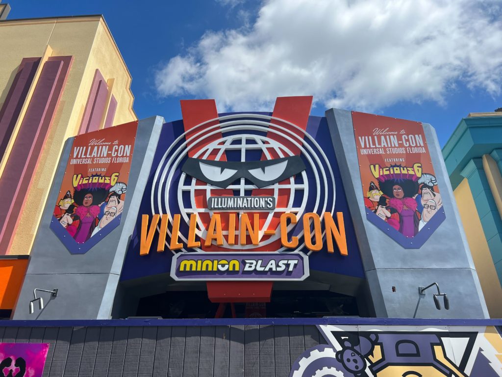 Update: New Signage Pops Up for Villain-Con Minion Blast! - Universal ...