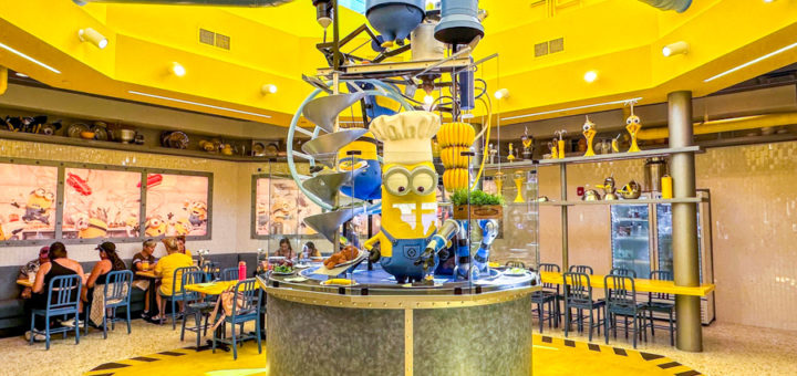 Minion Cafe Interior Inside Dining Room Minions Minion Land Universal Studios Florida Orlando