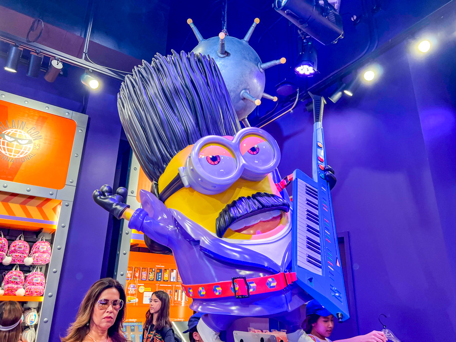 Minion Land New Trees Evil Store Merch Inside Construction