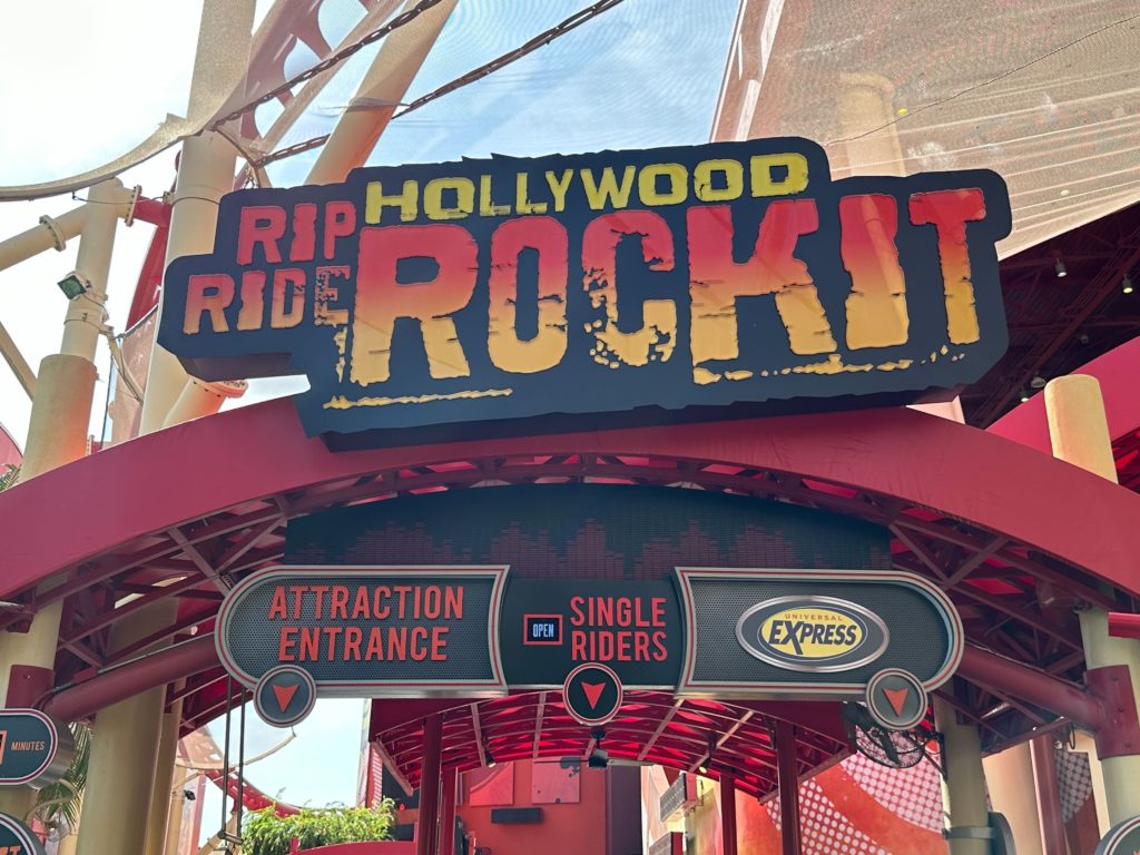 Hollywood Rip Ride Rockit ride entrance