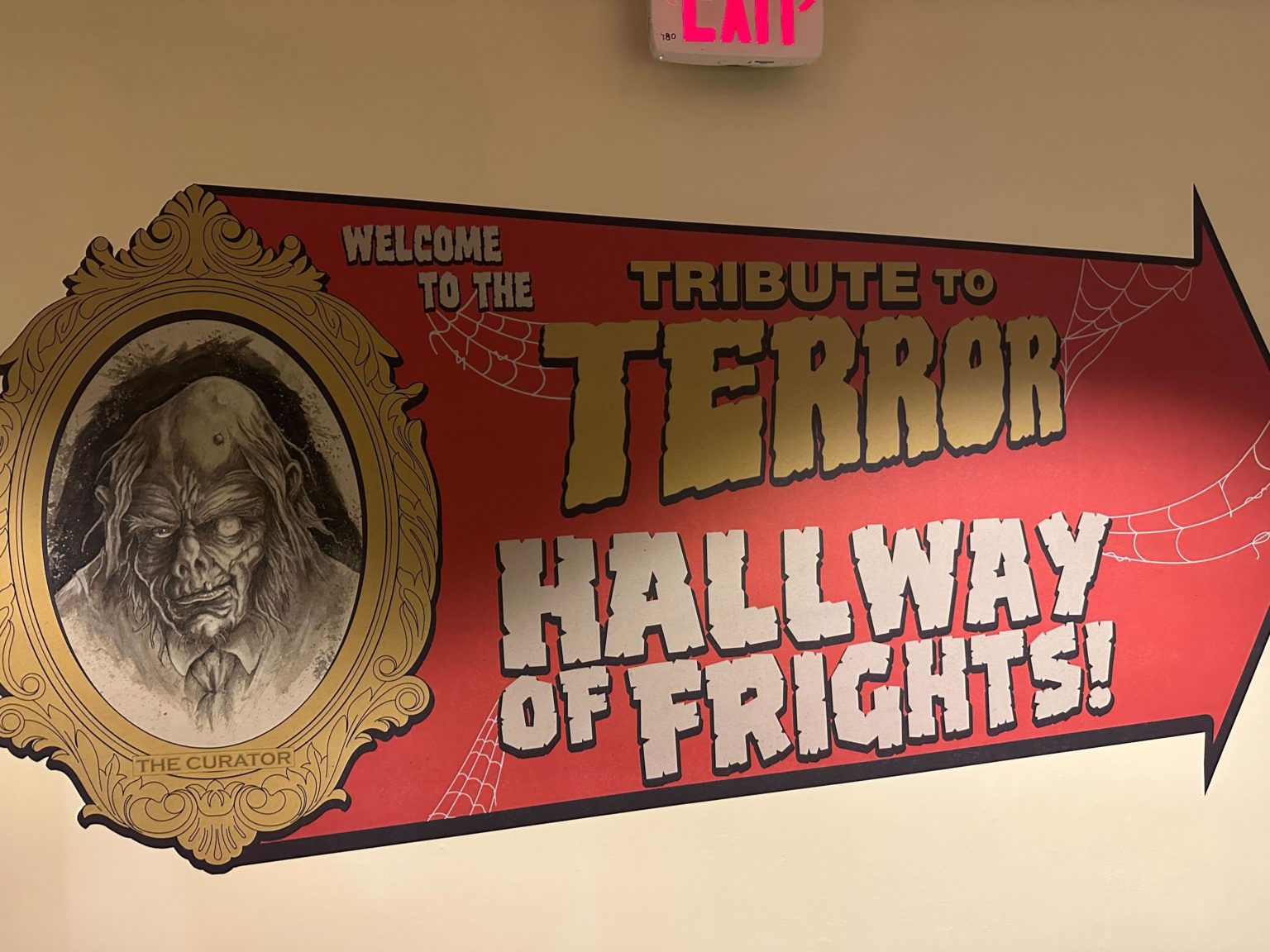 It's Passholder Preview at the Tribute Store For Halloween Horror