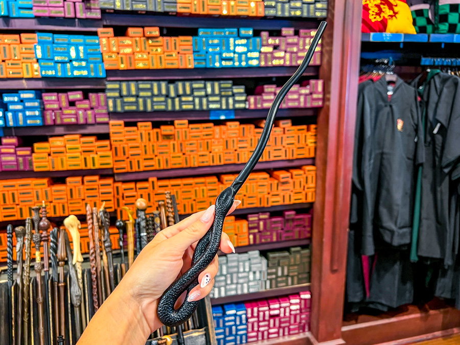 Universal Studios Store Harry Potter Wizarding World Wands on Display
