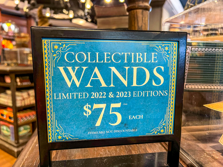 Universal Studios Florida Harry Potter Collector's Edition Wand 2022 2023